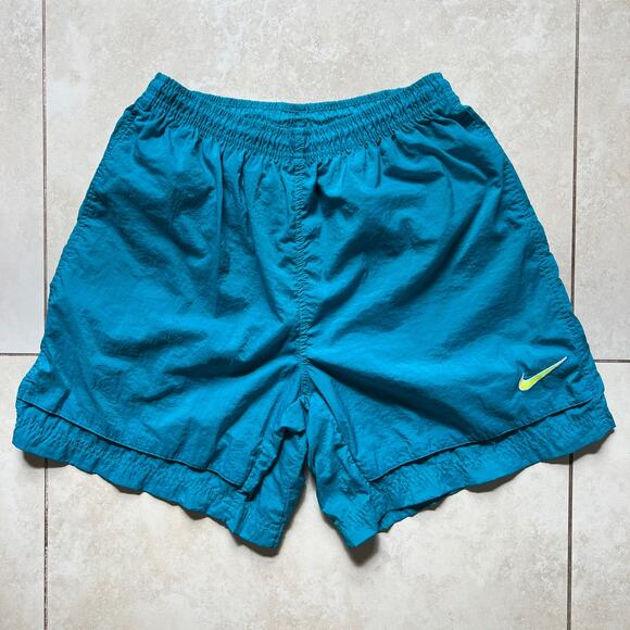 Rare VTG NIKE Spell Out Swoosh Side Striped Athletic Shorts 90s 2000s Youth XL - Picture 1 of 8